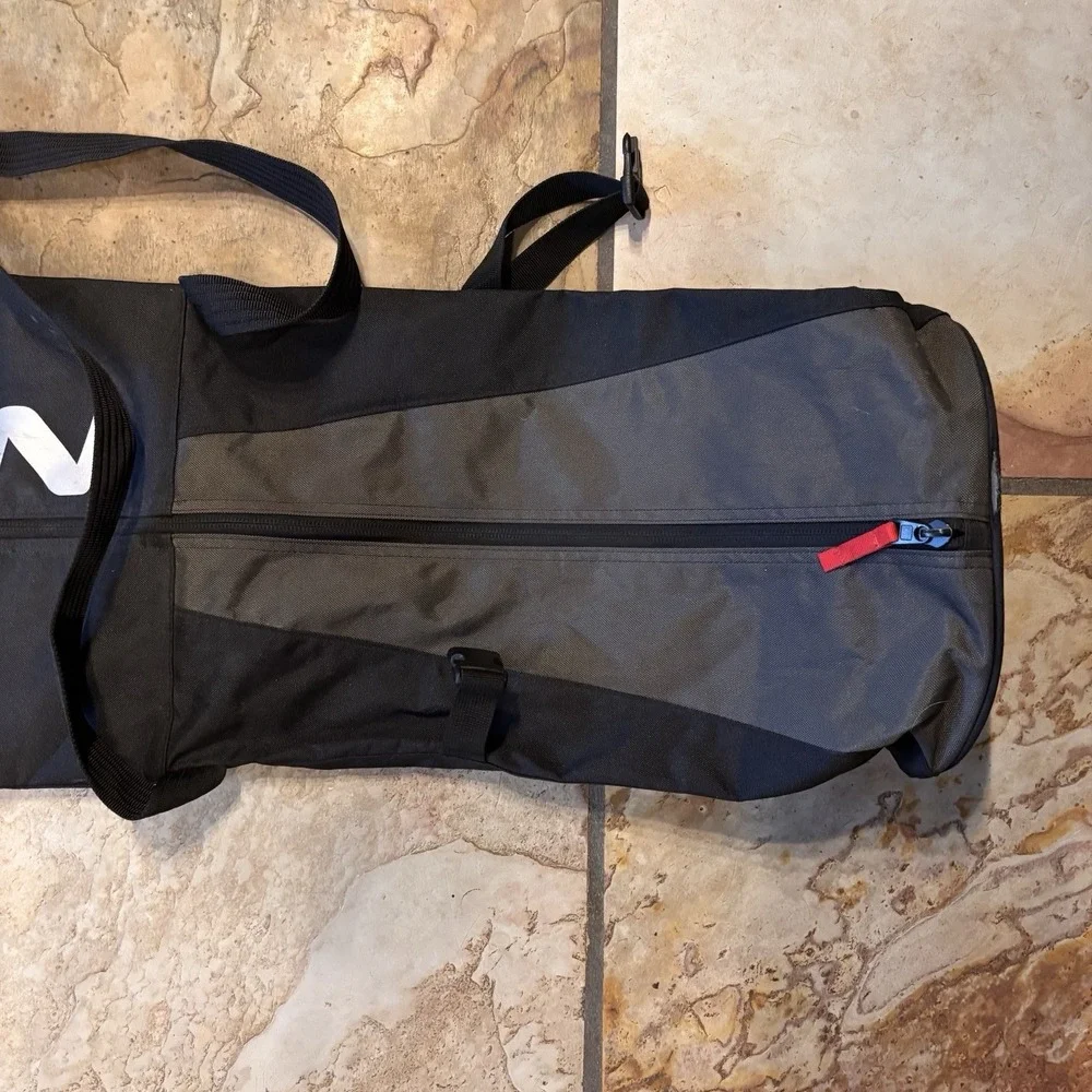Salomon 160+20 Ski Snowboard Bag Black Carry Strap Zipper Closure 5